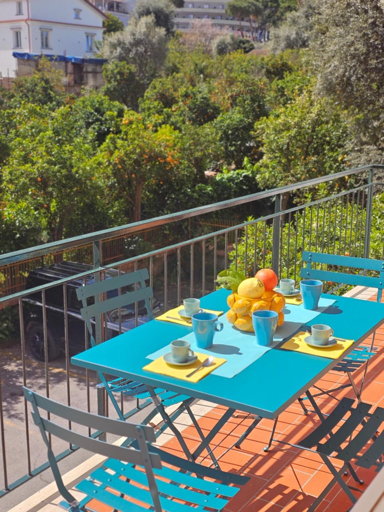 Appartamento Sunny Flat Sorrento Esterno foto