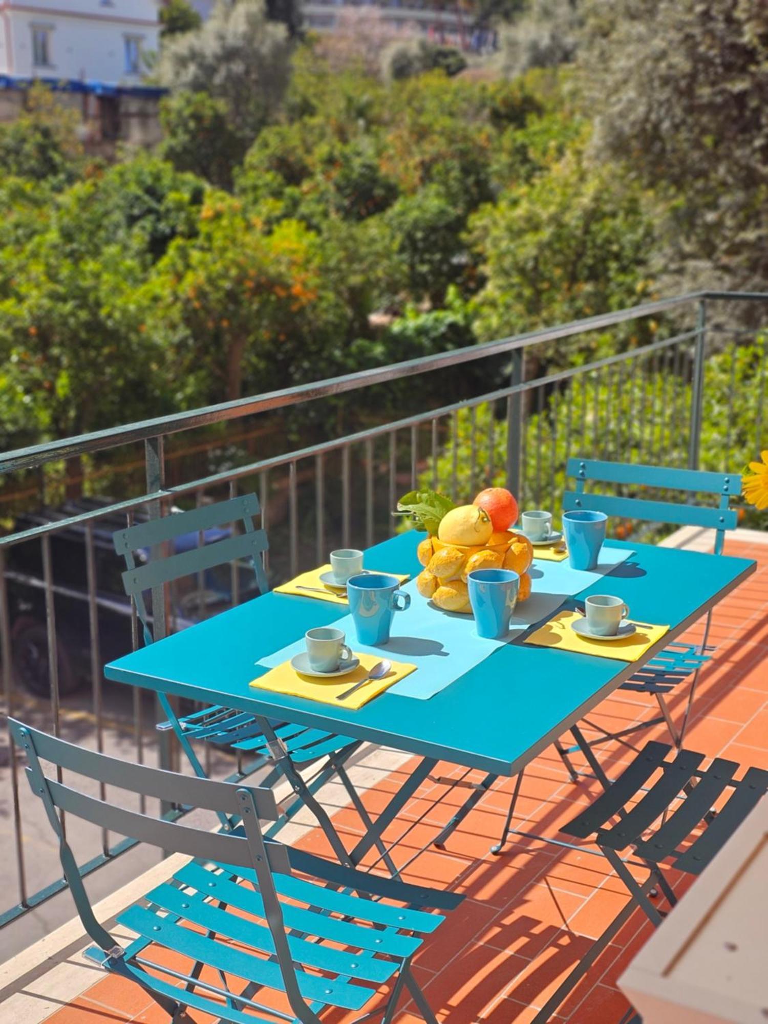 Appartamento Sunny Flat Sorrento Esterno foto